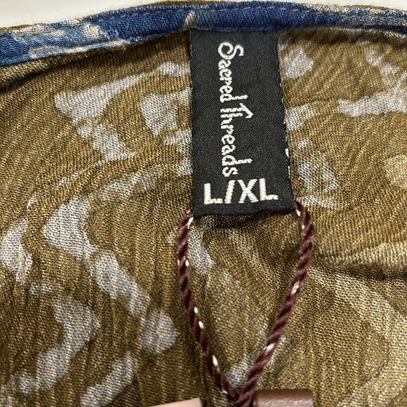 Sacred Threads Boho Tunic with Crochet Trim NWT - Picture 6 of 10